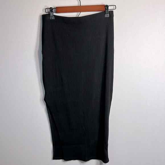 Lulus Black Ribbed Midi Skirt size M - Picture 3 of 7